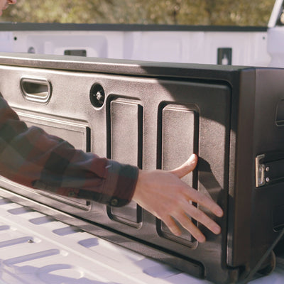 AeroBox™ AeroDynamic Rear Mount Truck Cargo Box Chrome Delete Kit