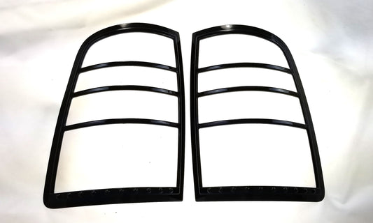 2009-2010 Dodge Ram 1500 2PCS Black Tail-Light Bezel Chrome Delete Kit