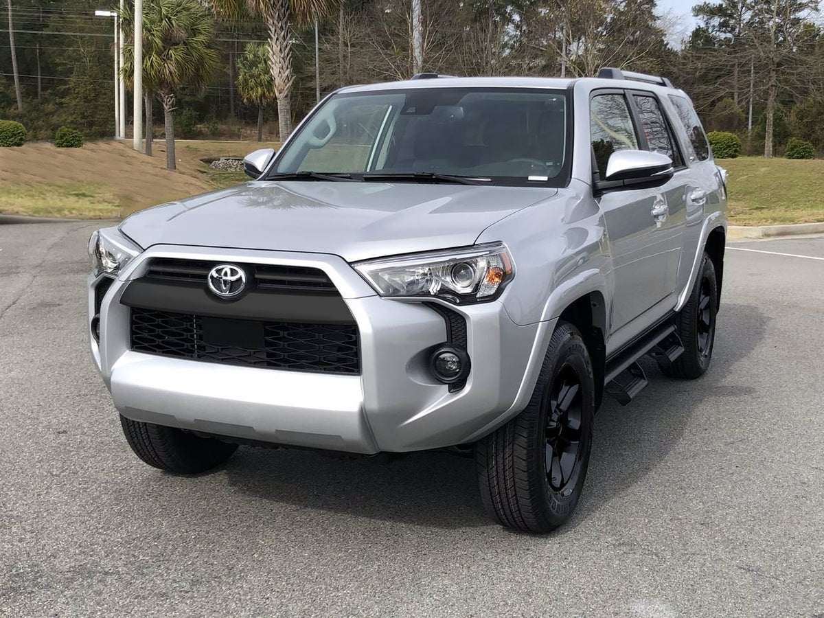 After installation, showcasing the Matte Black Upper Grille Garnish on a 2014-2022 4Runner SR5, highlighting the enhanced aesthetic.